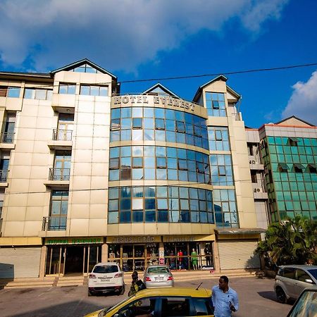 Hotel Everest Rd Congo Кіншаса Екстер'єр фото